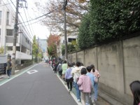 二次避難場所から戻る様子