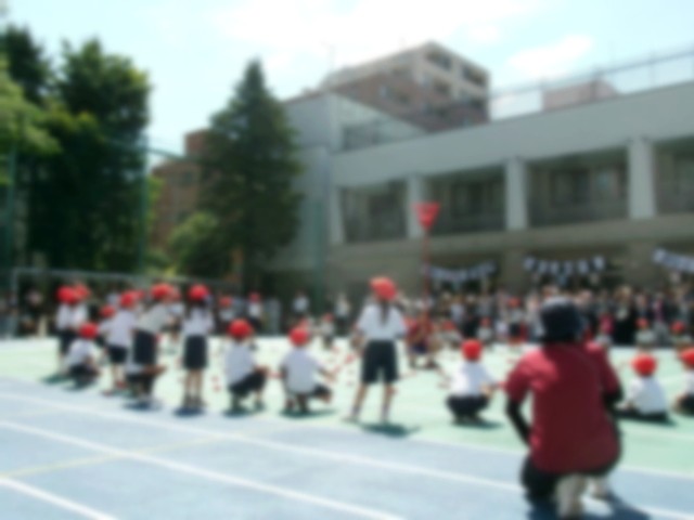 １・２年生　玉入れ