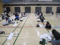 書き初めの様子５年１