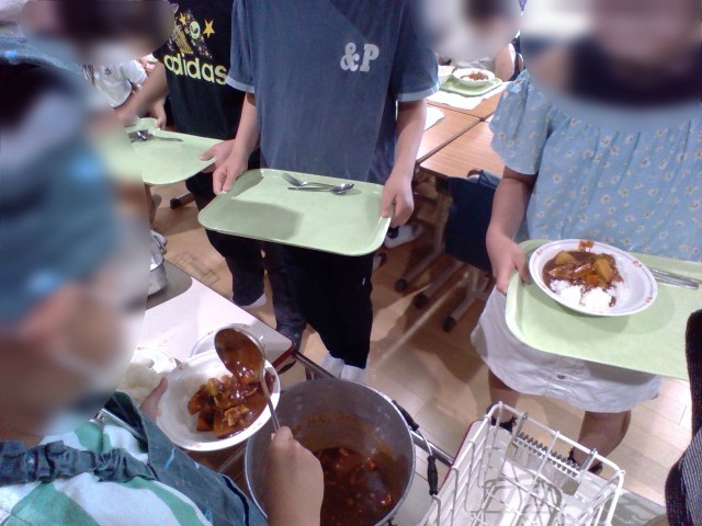 配膳の様子
