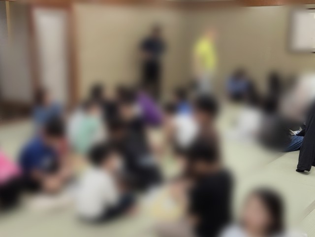生活班で振り返りをする