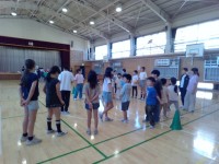 体育館でのたてわり班活動の様子