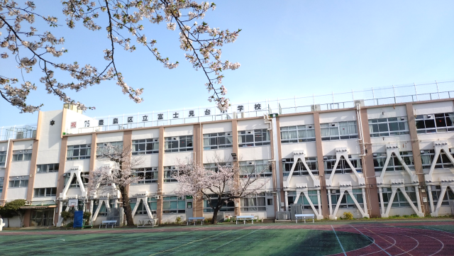 学校１.png