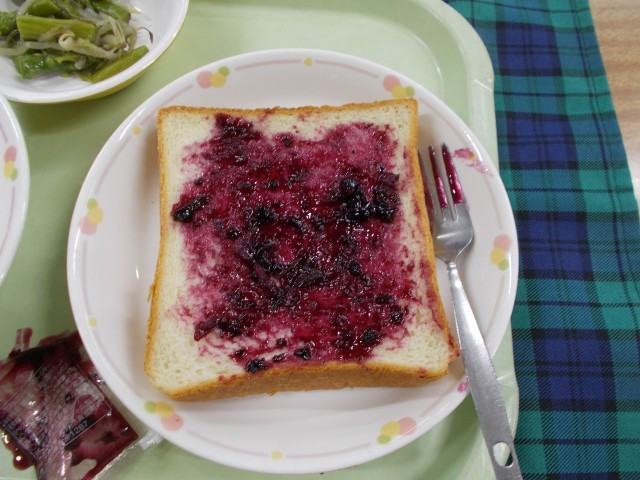 フォークで伸ばしました。