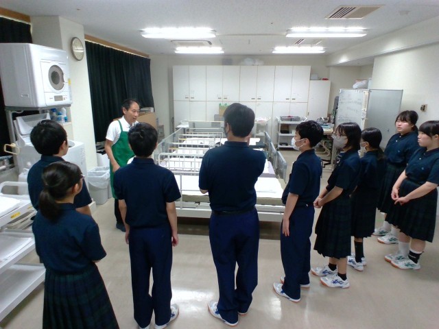 「校舎内の見学」
